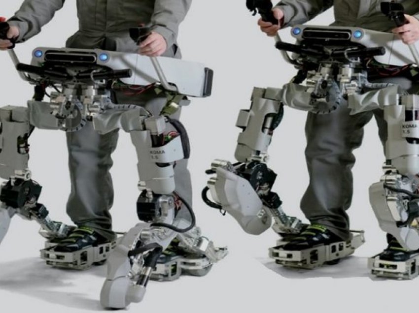 “Kostumi” robotik që shndërrohet në një skuter të motorizuar