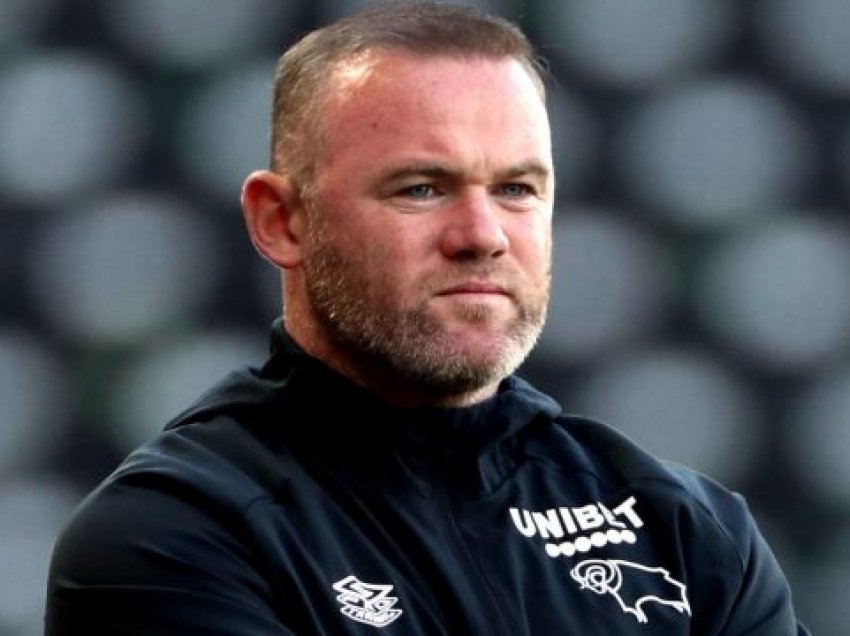 Rooney e synon postin e trajnerit në Newcastle United