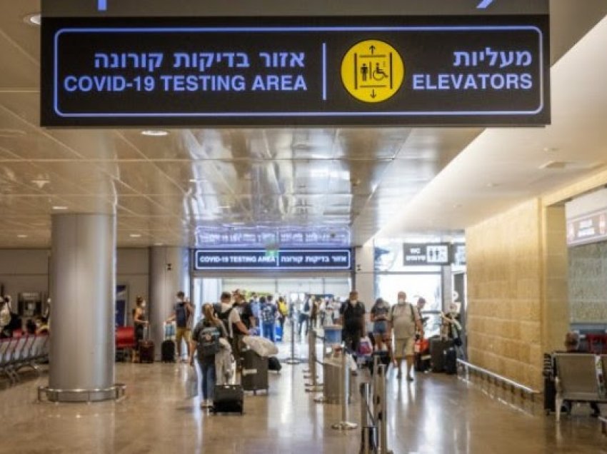 Izraeli fillon të pranojë turistët