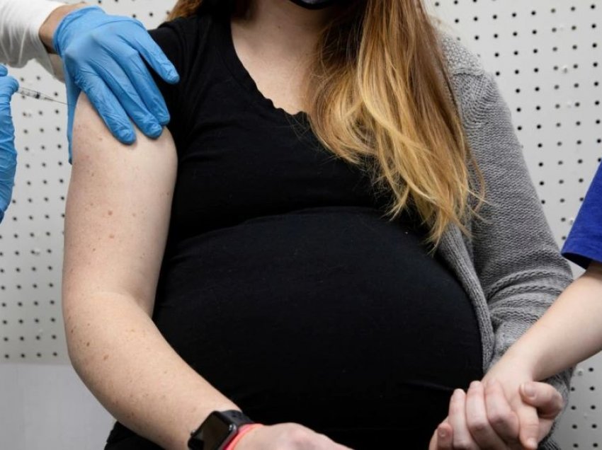 Shumica e grave shtatzëna në Kosovë nuk janë vaksinuar, flasin disa prej tyre