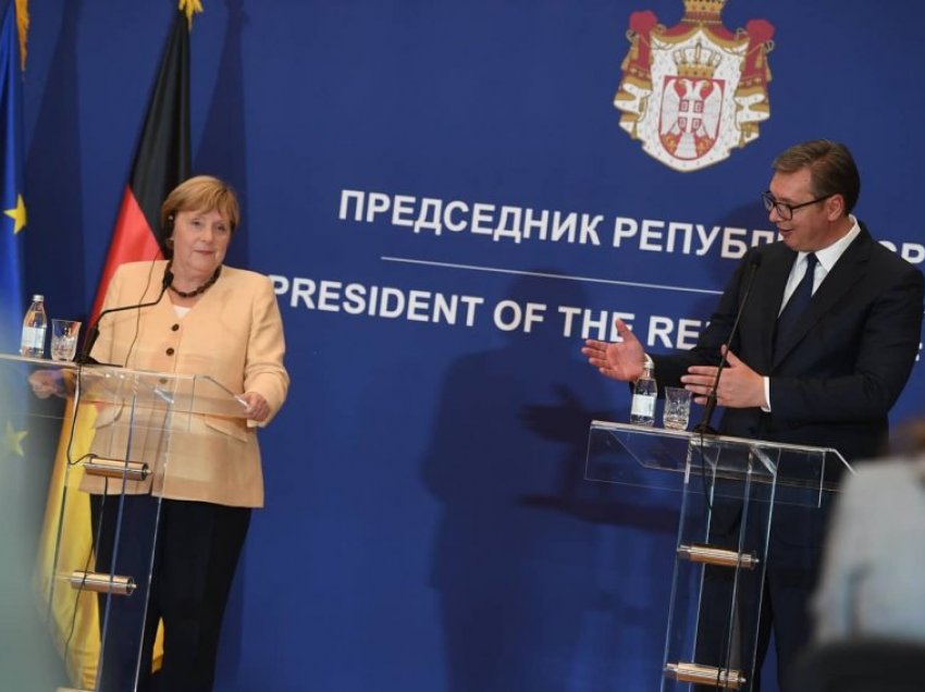 Merkel deklarohet për Ballkanin e hapur pas takimit me Vuçiqin, ky është mesazhi i saj