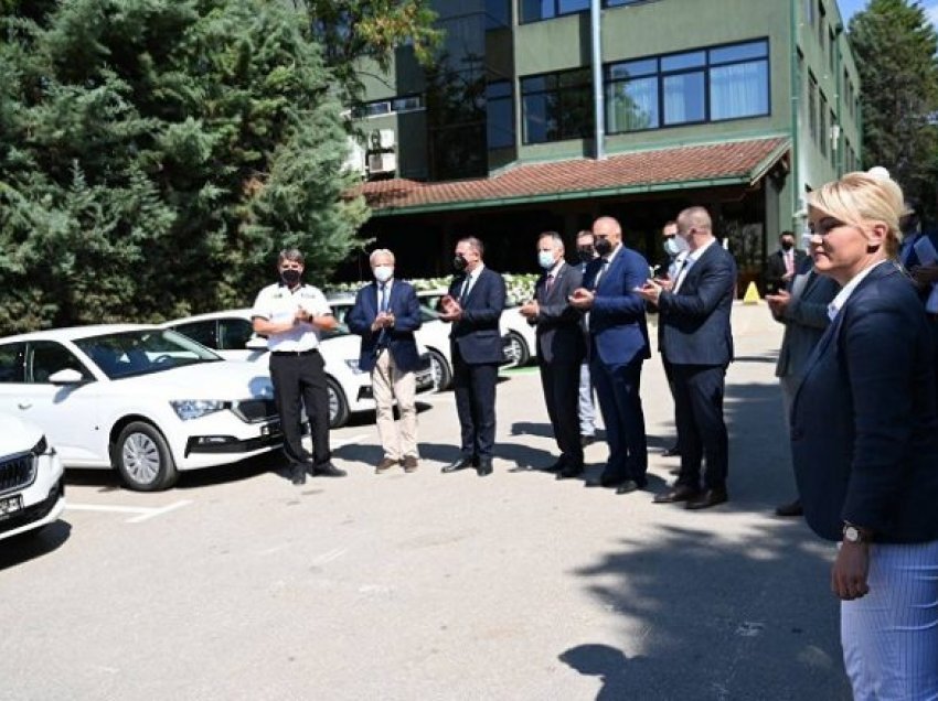 MPB-së së Maqedonisë, Çekia i dhuron 13 automjete të reja