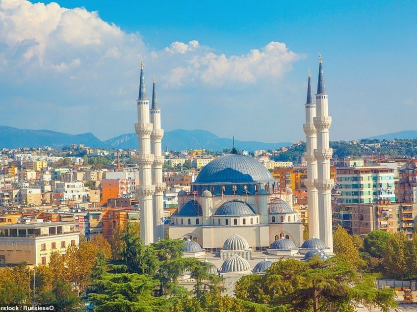 Tirana, qyteti me çmimet më të mira të Europës për pushuesit britanikë