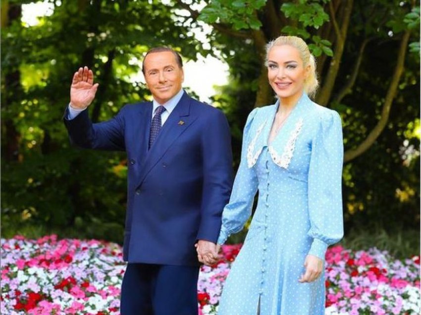 Berlusconi zyrtarizon lidhjen e re me deputeten e Forza Italia, historia e dashurisë zgjat prej një viti