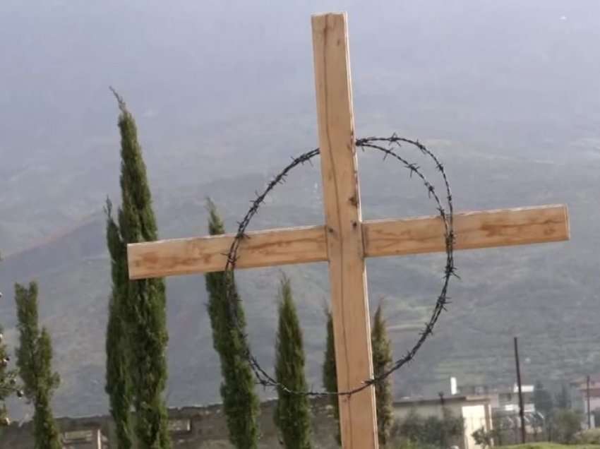 70 vjetori i meshës katolike në ish kampin e internimit në Tepelenë