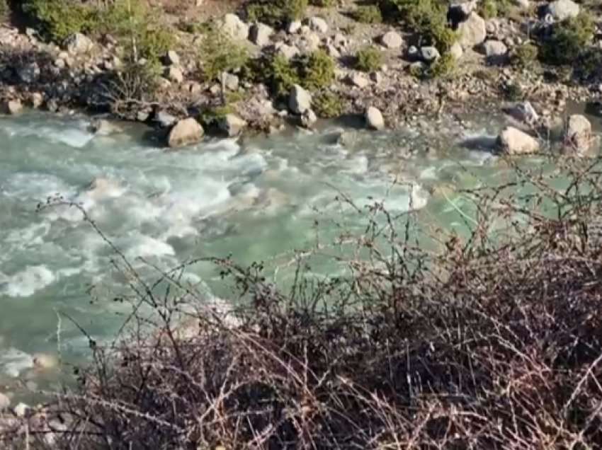Vijojnë kërkimet për gjetjen e trupit të 10-vjeçarit që u mbyt në lumin Fan