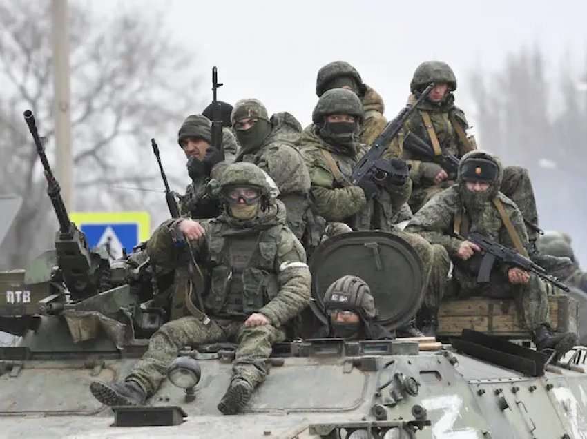 Rrëfimi i tmerrshëm: Gruaja e ushtarakut ukrainas tregon se si e përdhunuan ushtarët rusë