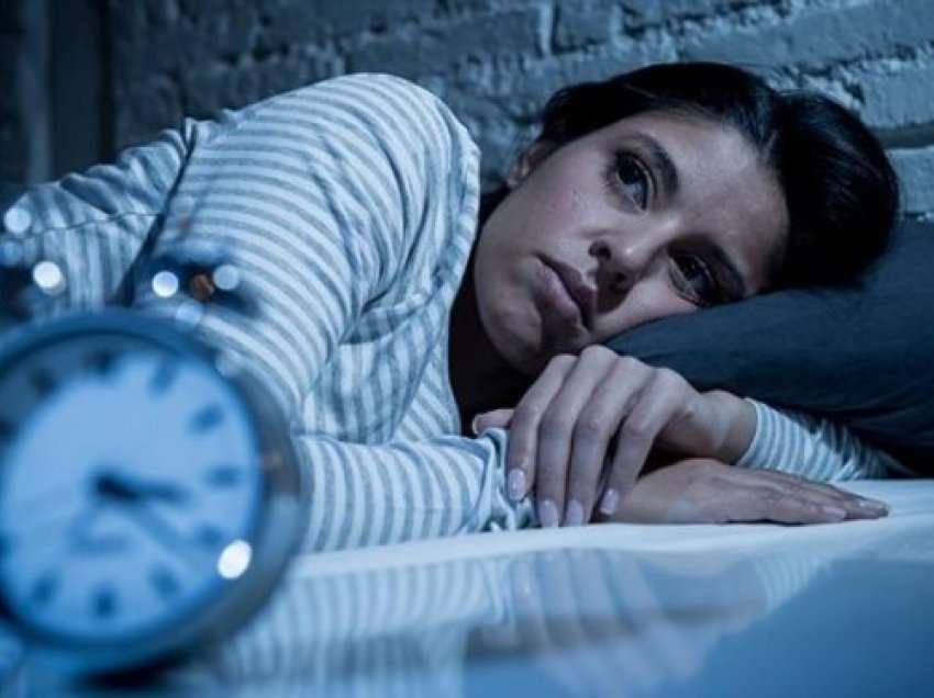 Pse disa njerëz zgjohen gjithmonë në të njëjtën orë të natës?