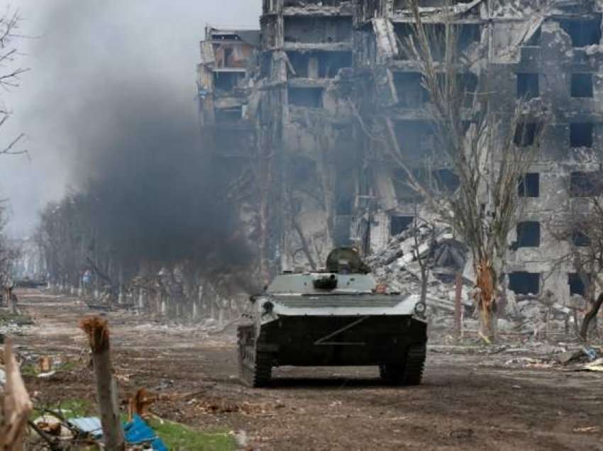 Më shumë se 1000 ushtarë ukrainas dorëzohen në Mariupol