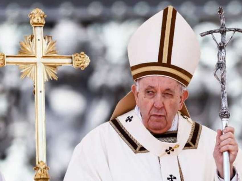 Papa i referohet 'Pashkëve të luftës'