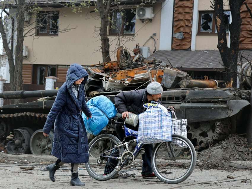 Evakuimet në Mariupol do të rifillojnë sot, duke paralajmëruar korridoret ruse të kurthit