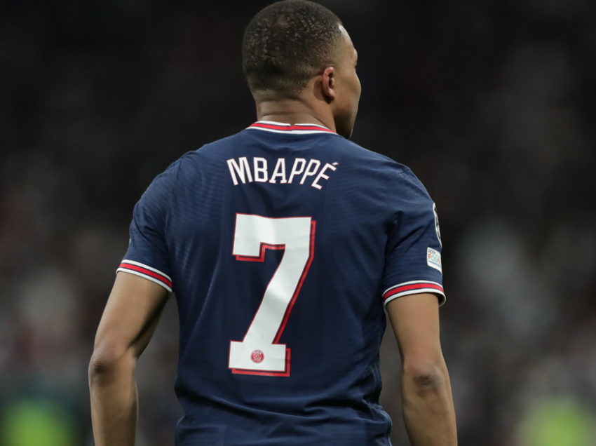 Transferimi i Mbappe-s jo i lehtë, 100 milionë euro ekstra