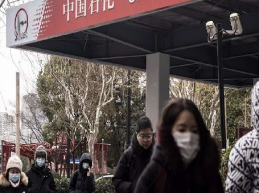 ​Pesë gjigantë kinezë do të largohen nga bursa e Nju Jorkut