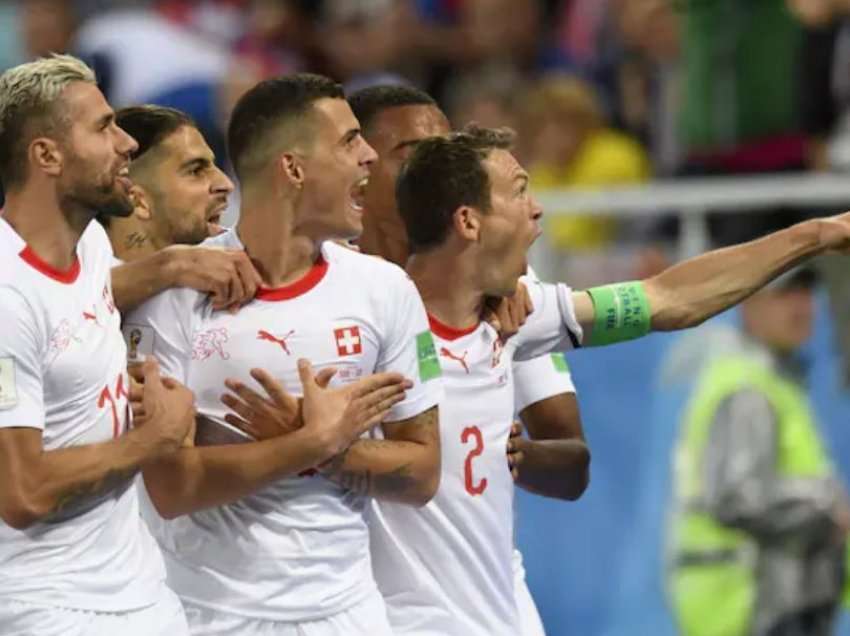 Gazeta zvicerane: Gjatë ndeshjes, serbët brohoritën në Beograd...