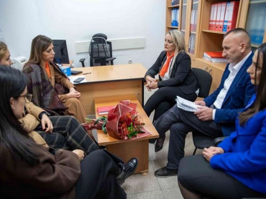 ​Haxhiu zhvilloi vizitë në Agjencinë për Ndihmë Juridike Falas dhe Strehimore