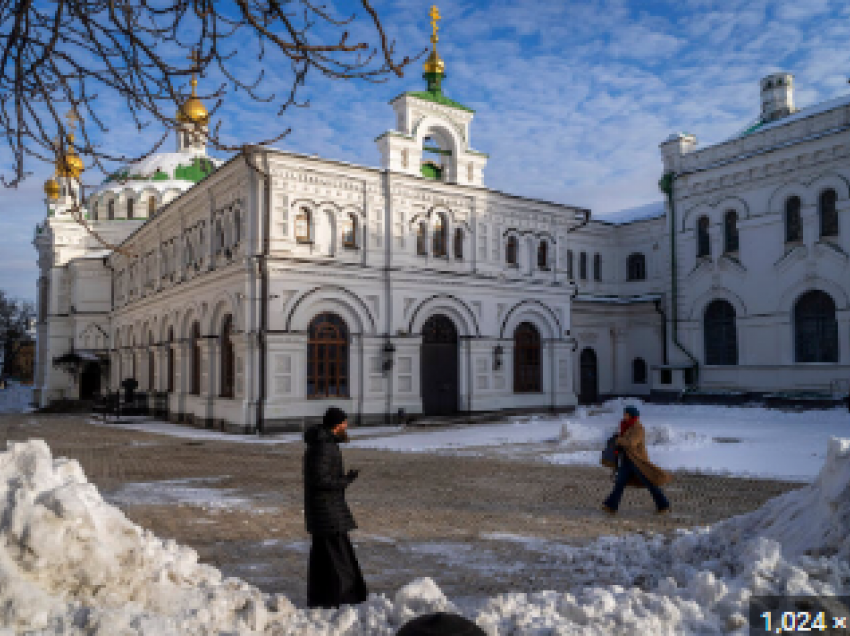Ukraina vendos sanksione ndaj klerikëve të lartë në kishën pro-Moskë