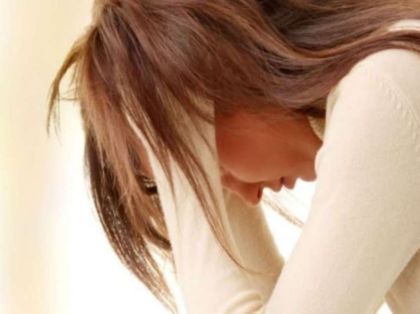 Stresi, fajtori kryesor i plakjes së trurit tek adoleshentët