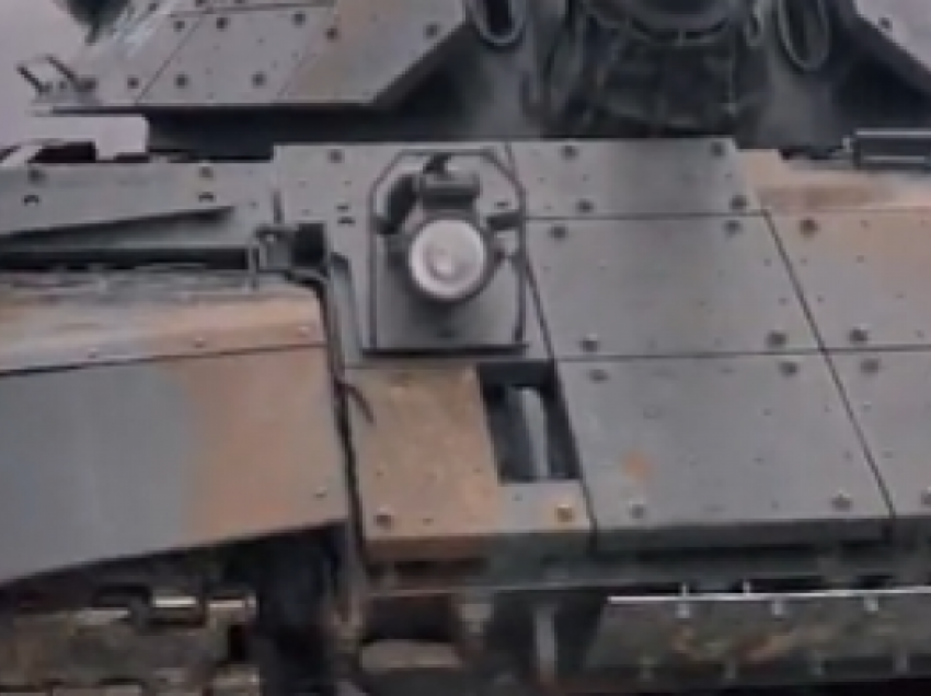 Sllovenia mbështet Ukrainën, i dërgon dhjetëra tanke të tipit M-55S