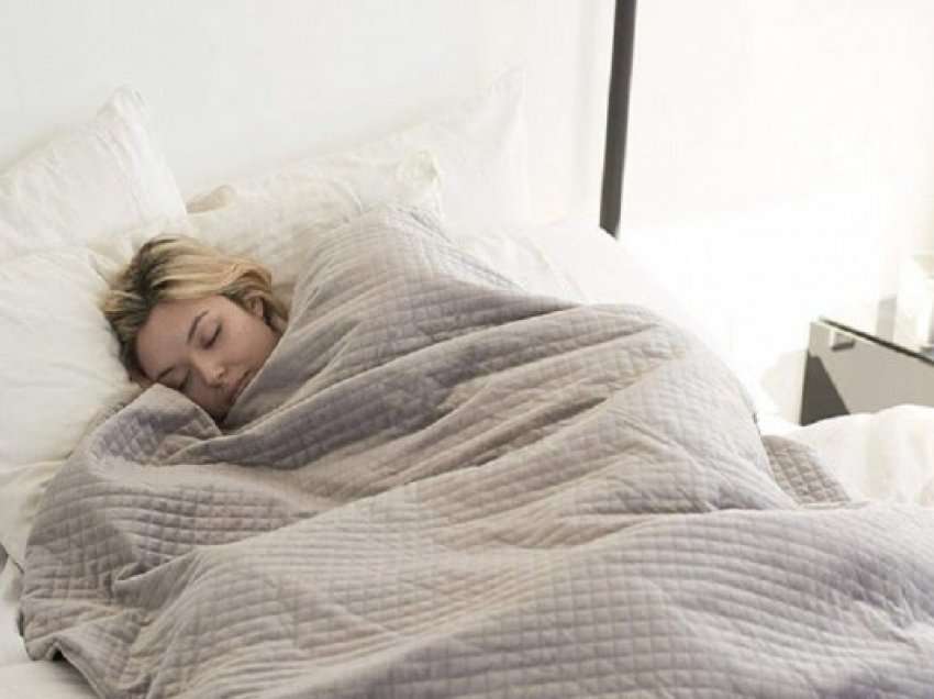 ​Ja çfarë i ndodh trupit tuaj nëse flini më pak se gjashtë orë