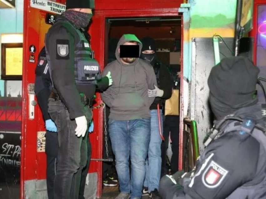 E kishin kthyer restorantin në bazë kokaine, “goditet” grupi me 10 shqiptarë në Gjermani