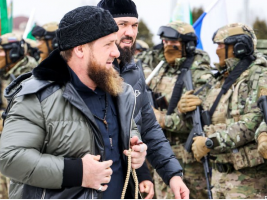 Lideri çeçen Kadyrov për vajzat e tij: Krenar për sanksionet kundër jush, Perëndimi ju ka frikë