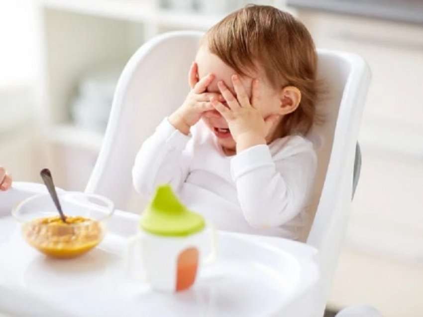 ​Pesë arsye pse fëmijët tuaj refuzojnë ushqimin