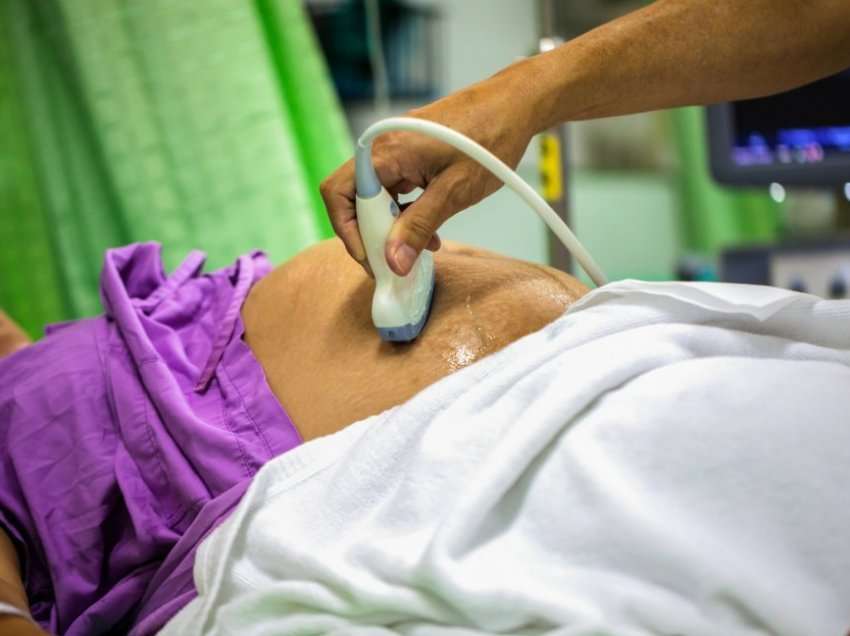 Mjeku nga Holanda përdori spermën e tij te disa gra, për 13 vjet lindën 21 fëmijë