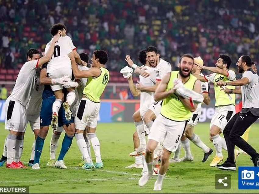 Egjipti fiton me penallti, në finale takohet me Senegalin 