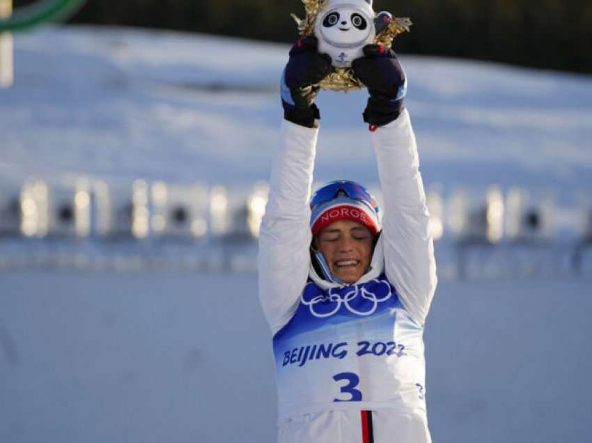 Johaug, fiton medaljen e parë të artë në “Pekin 2022”