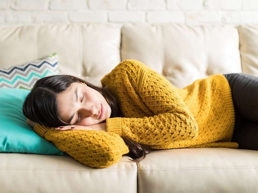 Ekspertja e gjumit na zbulon se sa gjatë dhe kur duhet të dremitim përgjatë ditës