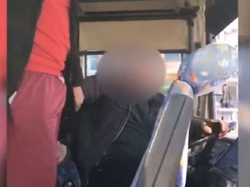 Tmerroi qytetarët duke kryer manovra të rrezikshme me autobus, arrestohet shoferi i dehur