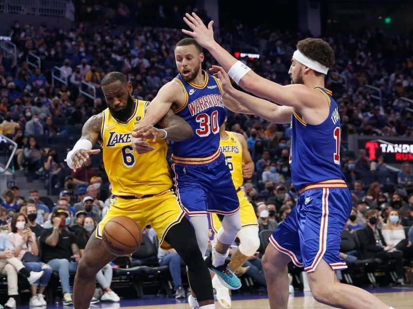 Golden State fiton duelin me Lakers-at