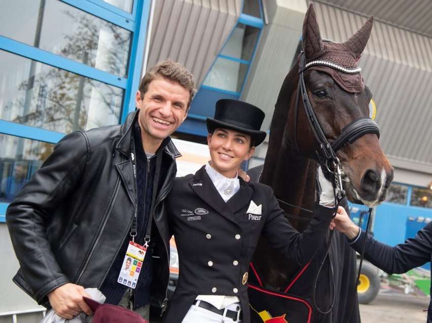 Muller dhe bashkëshortja e tij akuzon për keqtrajtim të kuajve