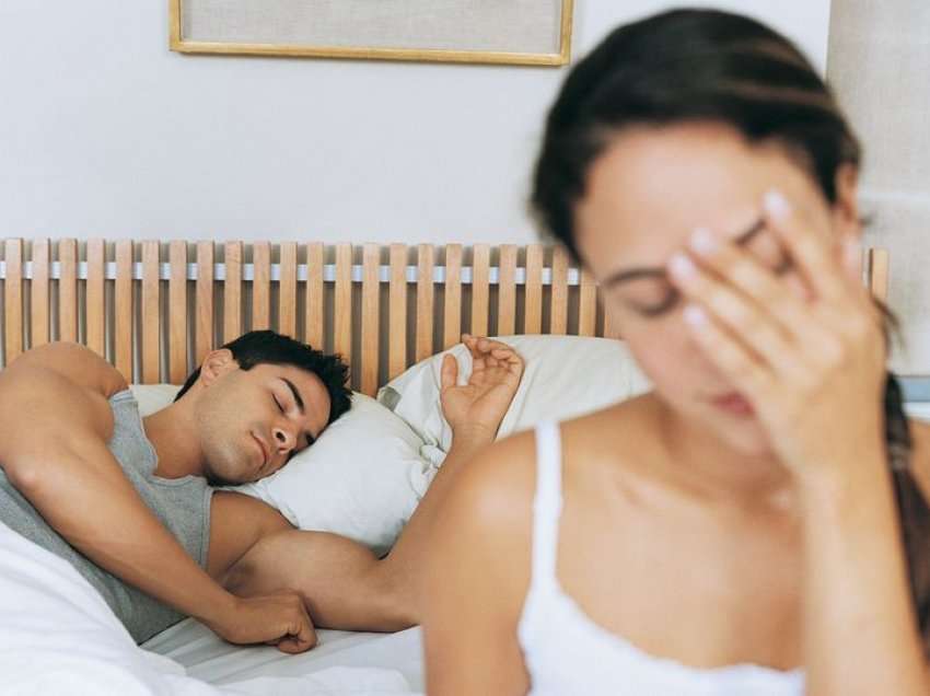 Pse burrat flenë pas seksit?