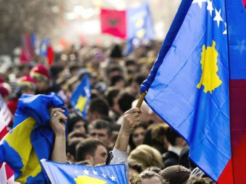 Pamje/ Edhe 1 mijë metra nëntokë u festua pavarësia e Kosovës