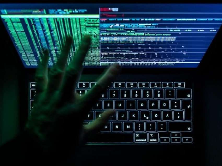 FBI paralajmëron: Rusia do të mund të kryente sulme kibernetike në SHBA, nëse situata në Ukrainë përkeqësohet