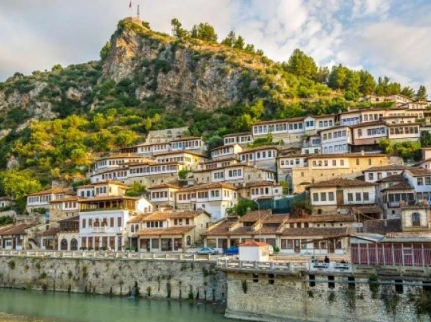 Rritet numri i turistëve që vizituan Shqipëri në janar, mbi 60,000 vetëm nga Kosova