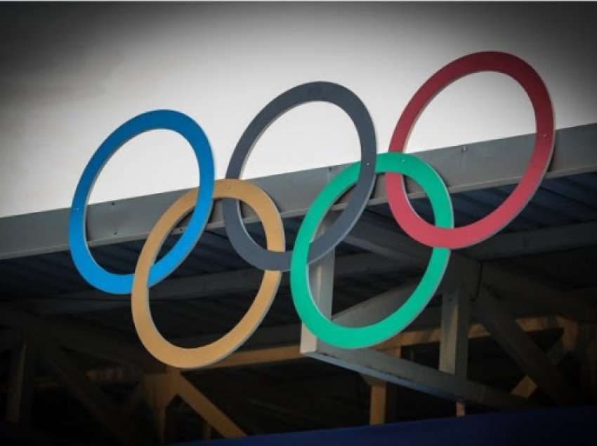 ​Komiteti Olimpik Ndërkombëtar rekomandon përjashtimin nga të gjitha garat e atletëve nga Rusia dhe Bjellorusia