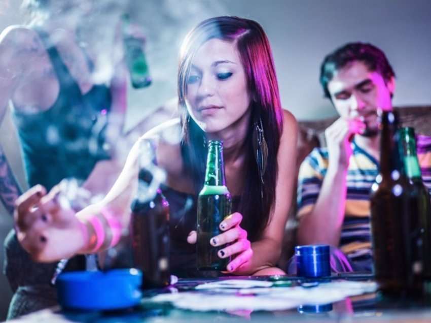 Marihuana apo alkooli: Shkencëtarët shpjegojnë se cila është më e dëmshme