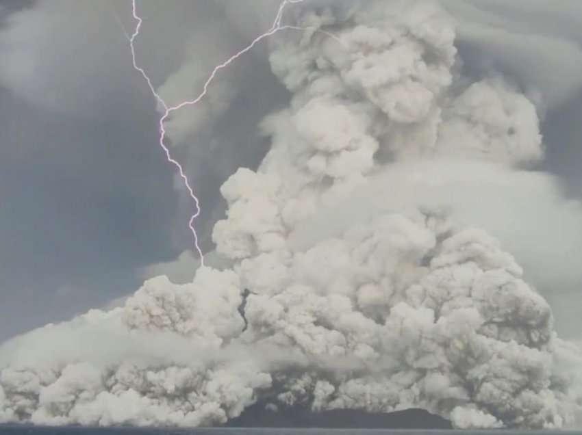 Ende nuk dihet çfarë dëme ka shkaktuar shpërthimi i vullkanit në Tonga
