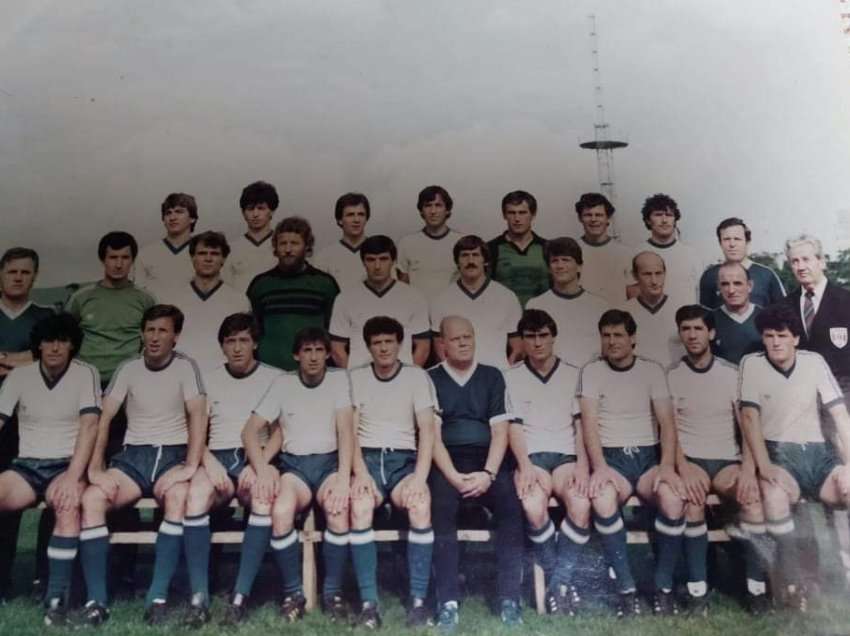 Foto e rrallë e Prishtinës së Fadil Vokrrit me trajnerin e famshëm hungarez  