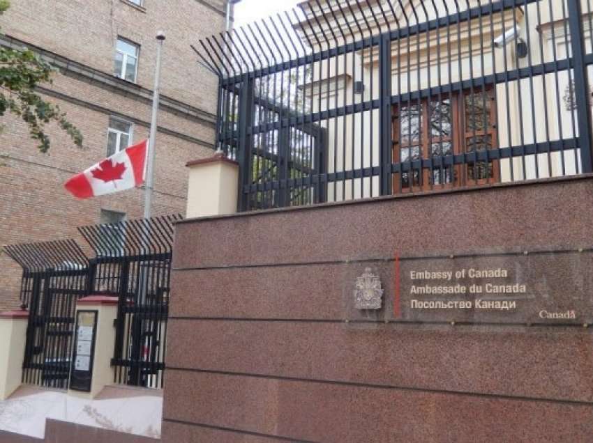 ​Kanadaja po tërheq familjet e stafit diplomatik nga Kievi