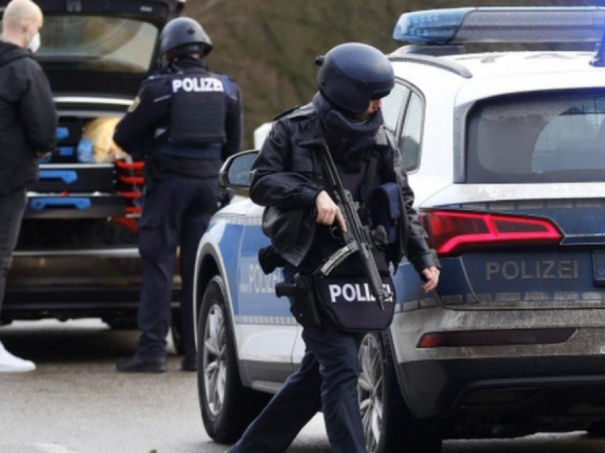 Arrestohet një burrë pas vrasjes së dy policëve në Gjermani