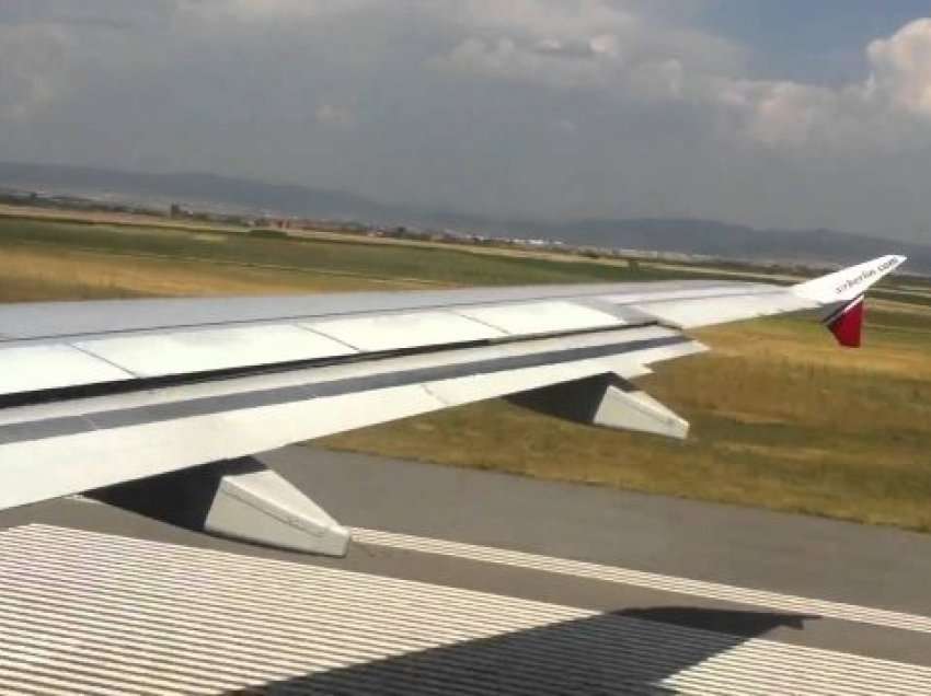 Flasin nga Aeroporti, tregojnë çka ndodhi me fluturimin Prishtinë-Shtutgart 