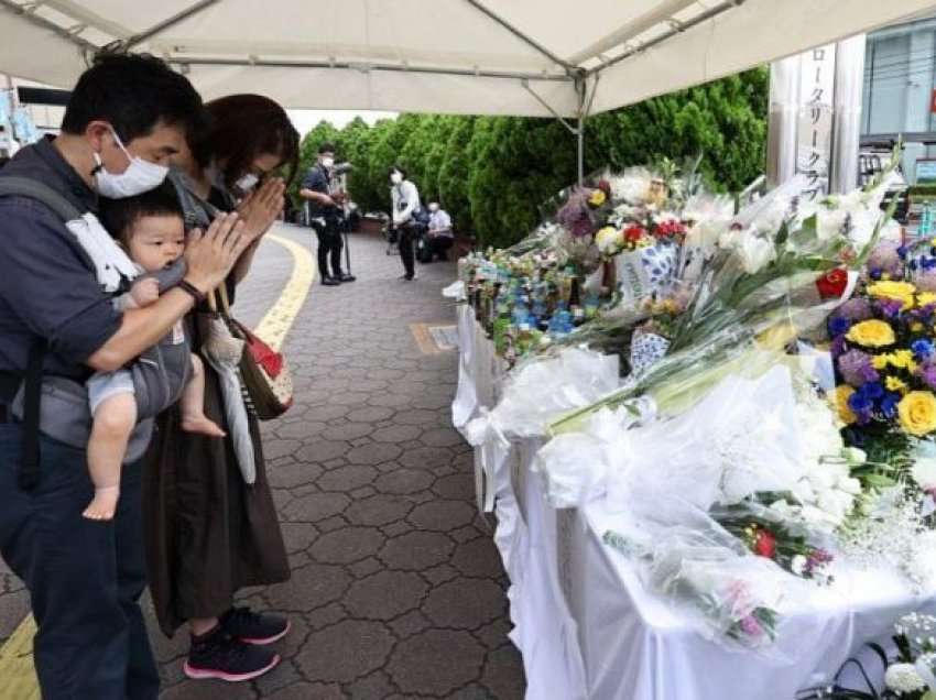 Policia japoneze e pranon se kishte mangësi në siguri në kohën kur u qëllua për vdekje Shinzo Abe