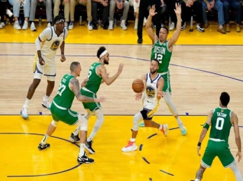 ​NBA/ Warriors barazojnë gjithçka ndaj Celtics, tani do të zhvillohet finalja e tretë