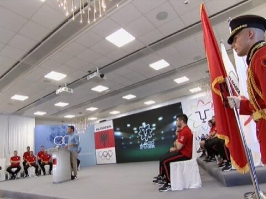 Lojërat Mesdhetare “Oran 2022”, ekipi kombëtar shqiptar merr Flamurin