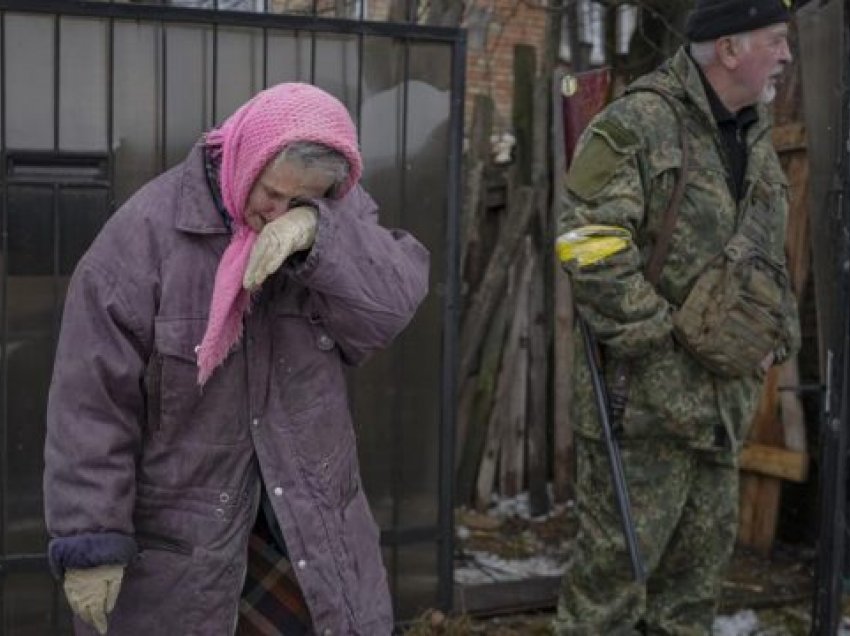 Hetuesit e Hagës nisen drejt Ukrainës