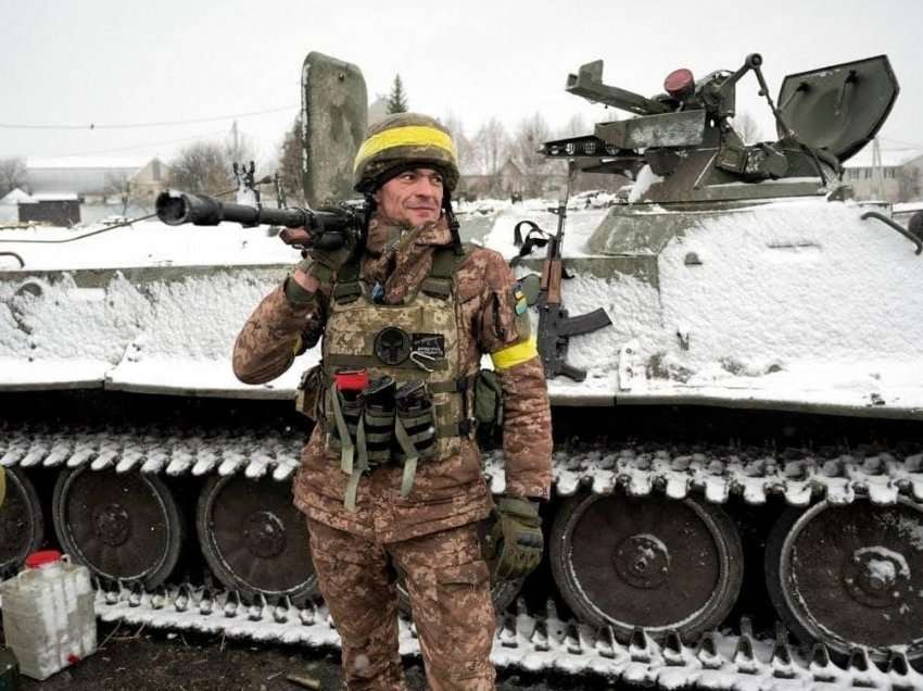 Ushtarët britanikë që luftojnë në Ukrainë do të ndiqen penalisht