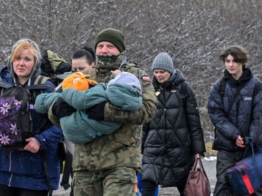 Rusia - një kundërshtare që rriti ndjeshmërinë për refugjatë